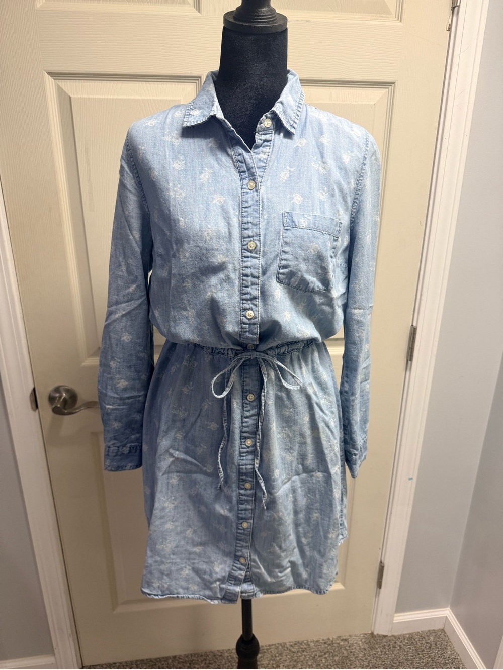Old Navy Light Blue Floral Dress